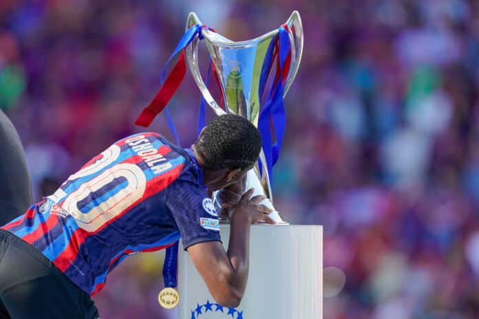 Super Falcons star Asisat Oshoala with club side FC Barcelona