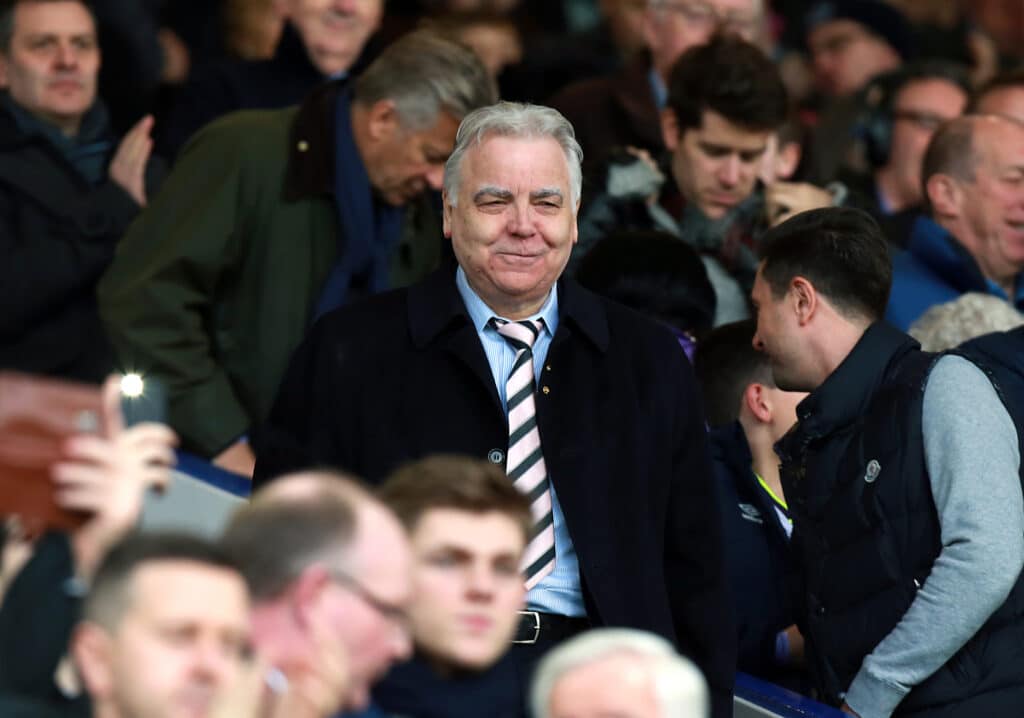 alex iwobi mourns bill kenwright